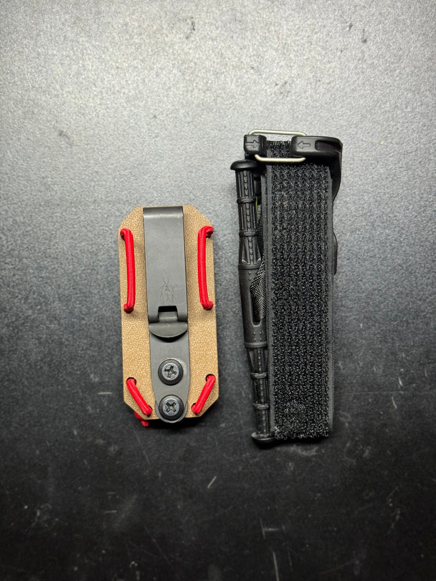 Robust handmade Kydex Tourniquet Carrier for CAT Gen7, in tactical black, designed for quick access and secure retention of the tourniquet in emergency situations. Durable and lightweight Kydex TQ Carrier for CAT Gen7, with a sleek carbon fiber pattern, providing both style and functionality for first responders.